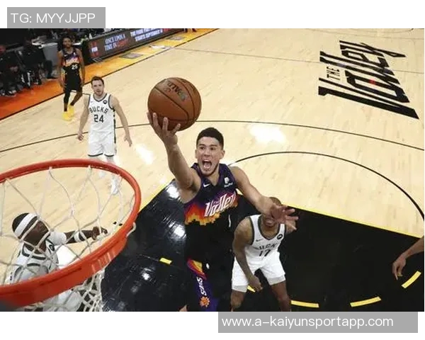 布克生涯出战684场比赛超越凯文约翰逊成太阳队历史第五 布克生涯出战684场比赛超越凯文约翰逊成太阳队历史第五