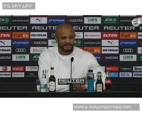 安德莱赫特主帅透露与孔帕尼会面并未讨论德卡特转会事宜