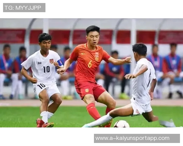 U16国足展现强大实力谢晋头球破门完成帽子戏法助球队10-0领先东帝汶