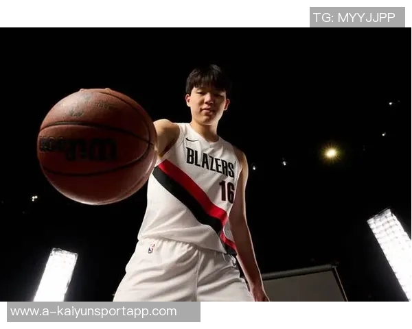 媒体人称赞杨瀚森具备出色球商与心态调整能力强令其前景可期